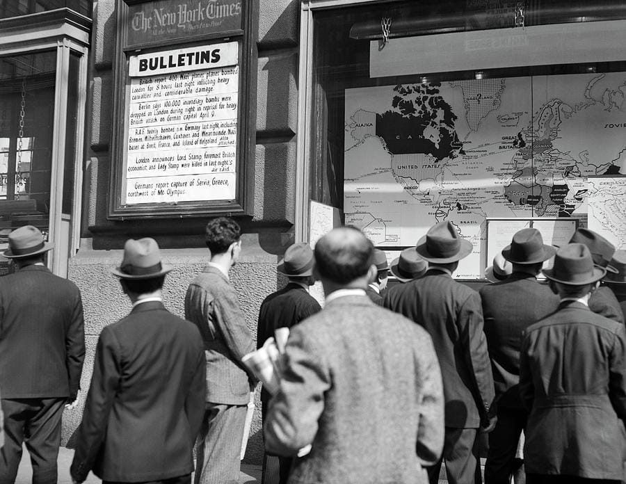 Notes on Real-Time War-Watching